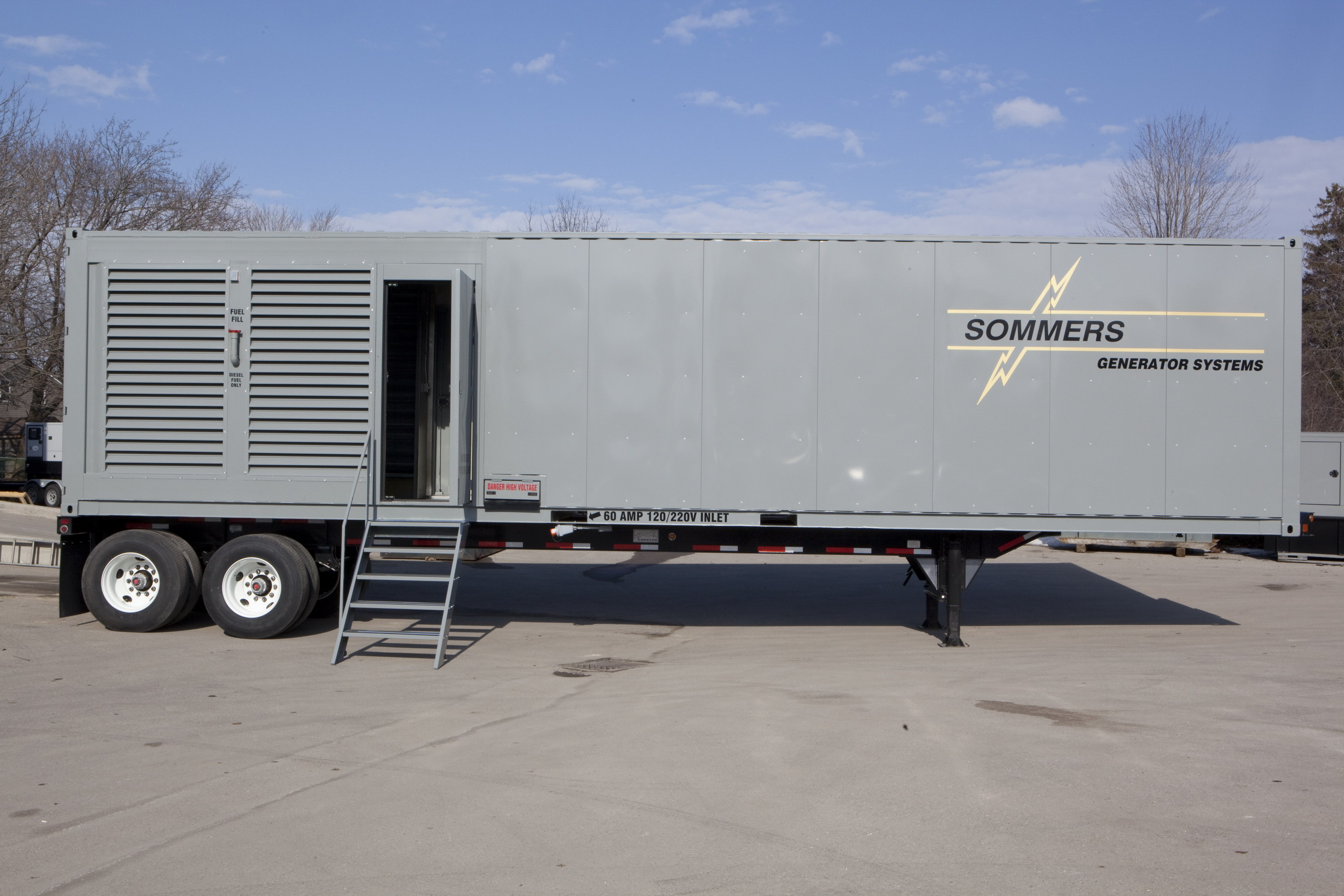 C-1-megawatt-trailer-set-up-onsite-large.jpg