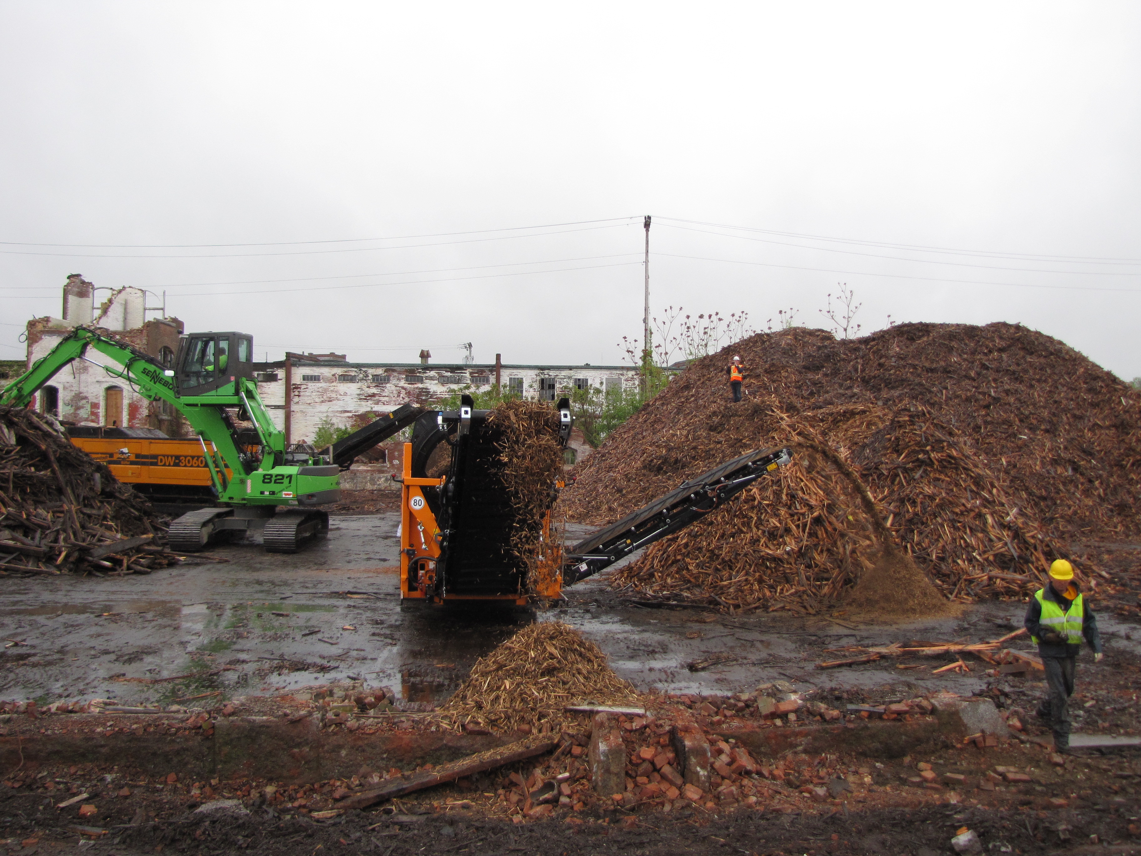 Meticulous Material Handling Is Key To Maximizing Revenues For Dismantling Specialist
