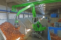 Overhead Power Solution Achieves Indoor Mobility With SENNEBOGEN Electric-Drive Material Handler