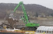 Watco Upsizes SENNEBOGEN To 875 At Cincinnati Salt Terminal